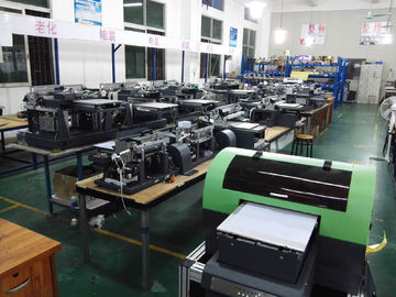 Китай Оборудования печатного станка плоской кровати настольного УЛЬТРАФИОЛЕТОВОГО планшетного принтера экрана случая фото промышленные поставщик